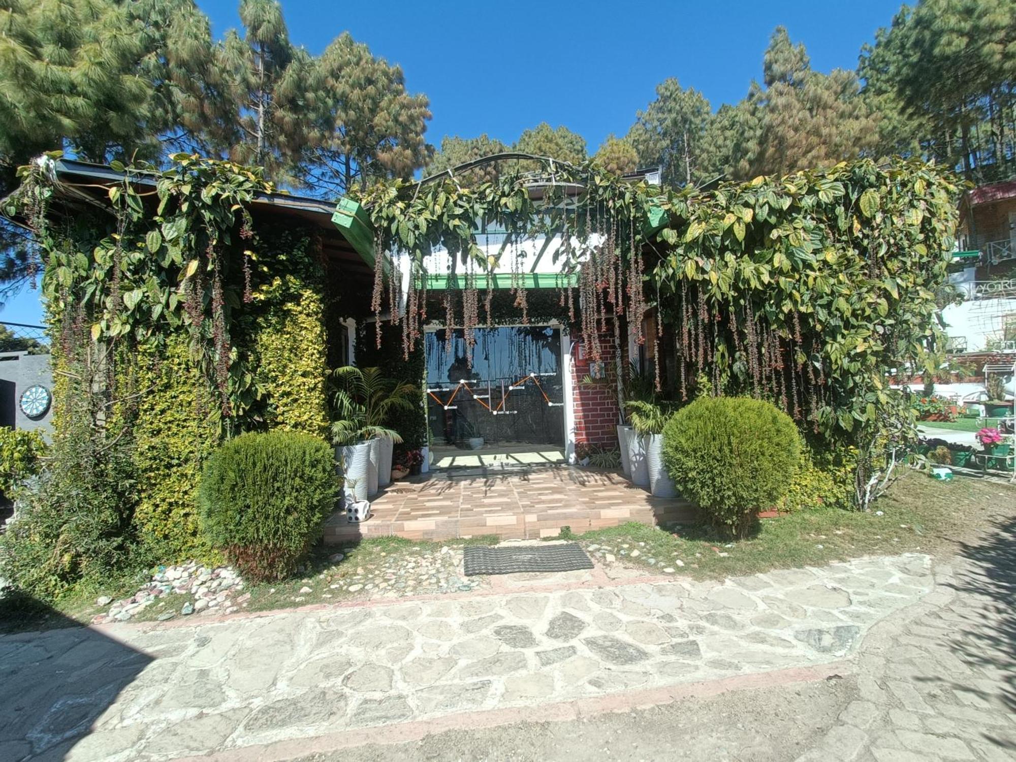 Zone Connect By The Park, Lansdowne Hotel Ngoại thất bức ảnh
