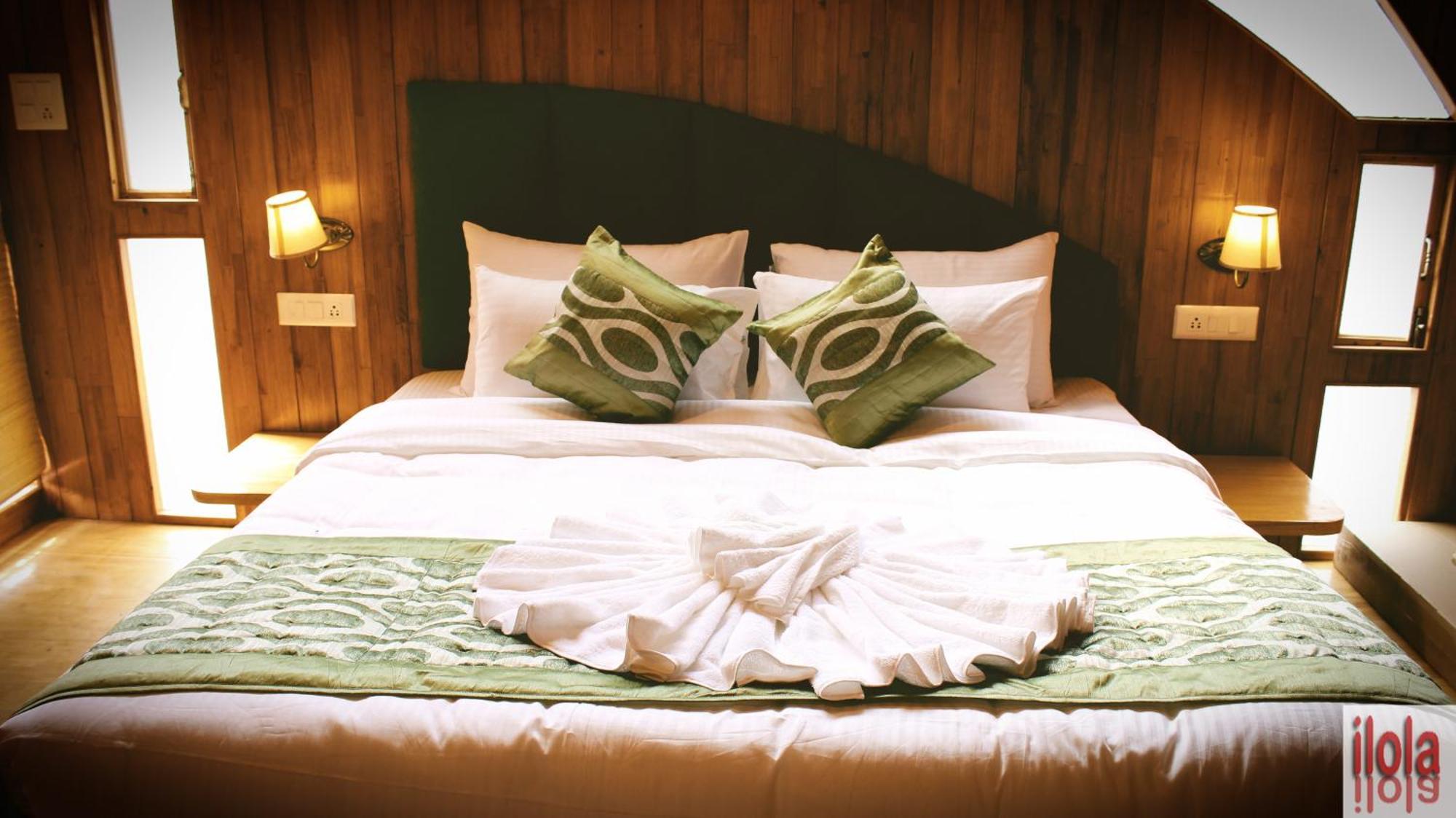Zone Connect By The Park, Lansdowne Hotel Ngoại thất bức ảnh