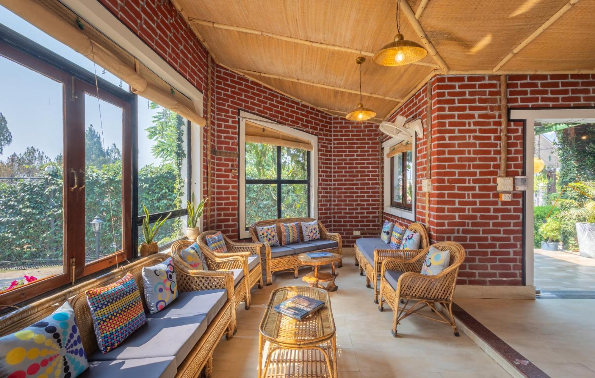 Zone Connect By The Park, Lansdowne Hotel Ngoại thất bức ảnh