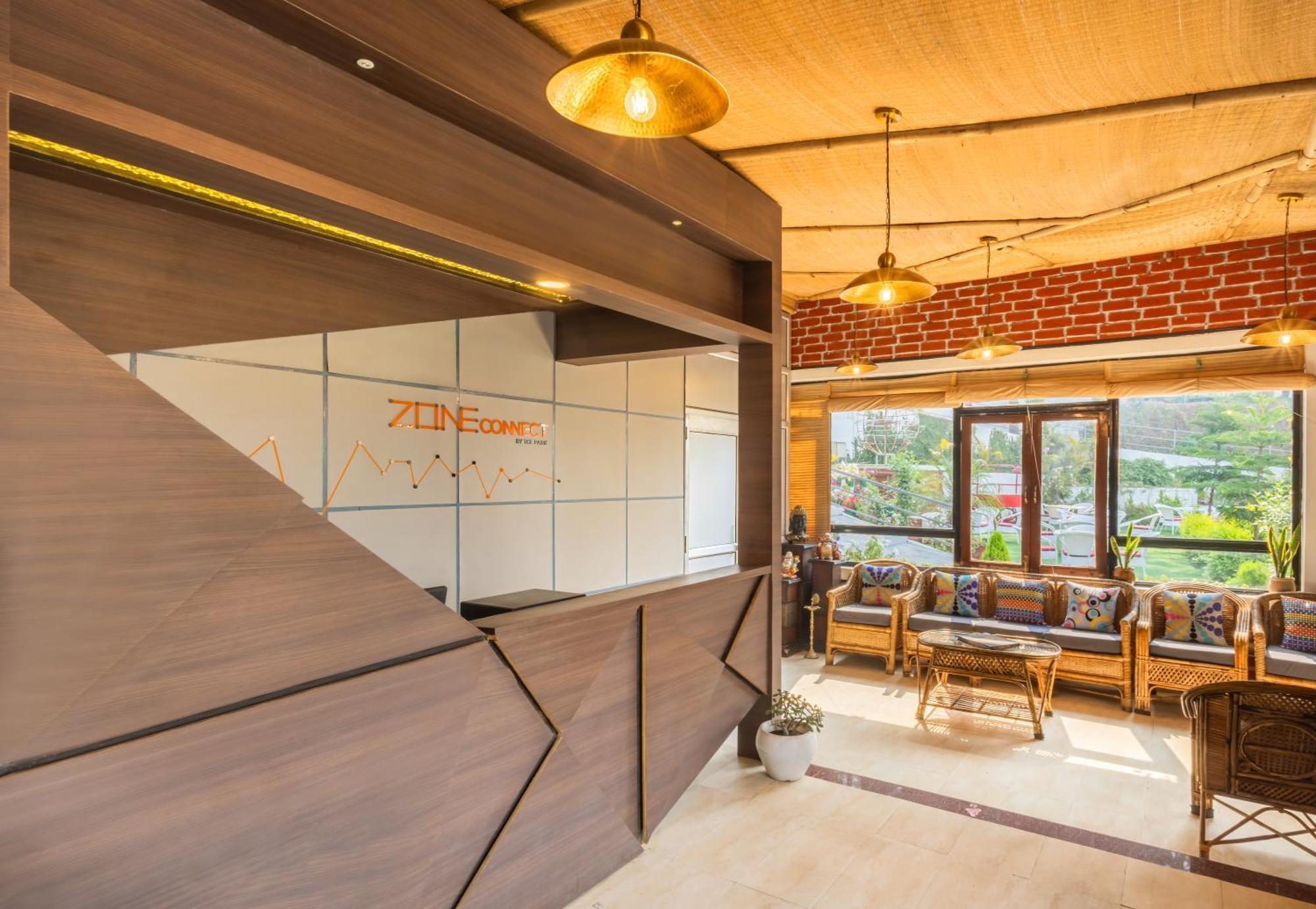 Zone Connect By The Park, Lansdowne Hotel Ngoại thất bức ảnh