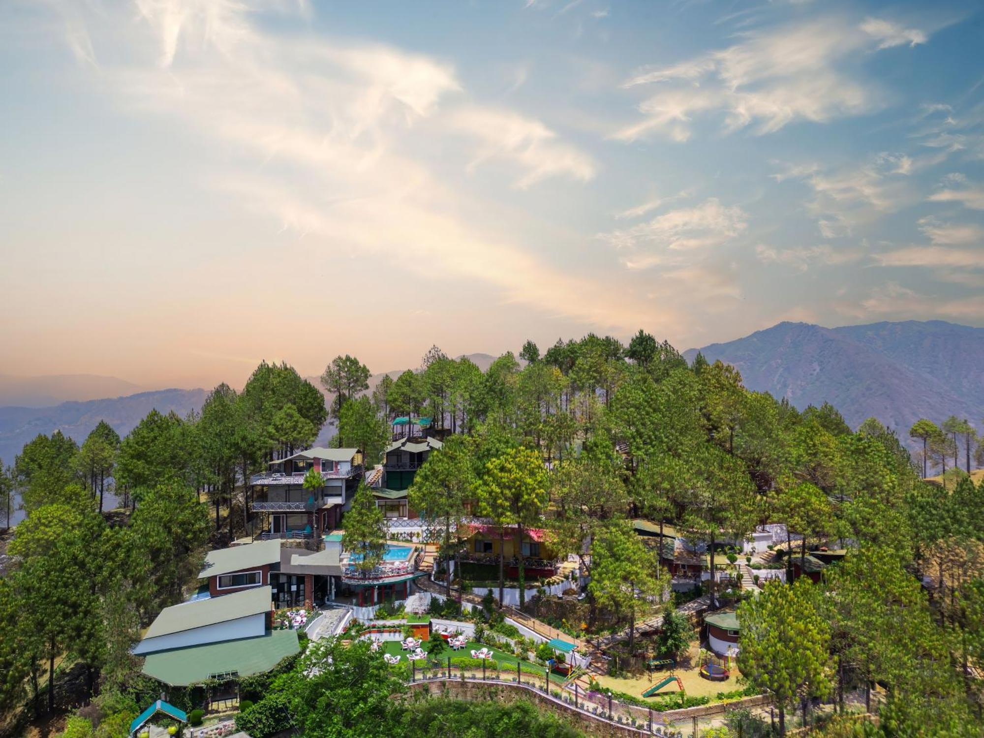 Zone Connect By The Park, Lansdowne Hotel Ngoại thất bức ảnh